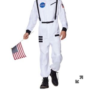 Spirit Halloween NASA Astronaut costume 
size L Large mens